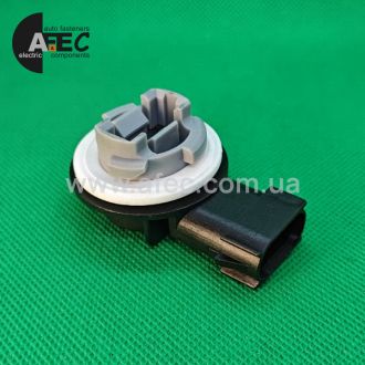 Патрон автолампы 3157 68226719AA