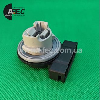 Патрон автолампы 3157 68060366AA 5303228