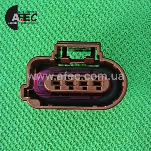 Разъем 4к 8K0973704A