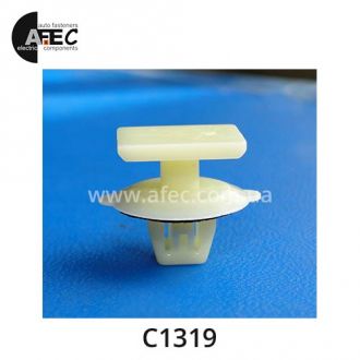 Клипса Toyota Клипса Toyota