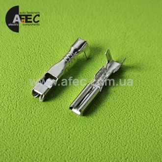 Клемма гнездовая мама 1500-0106 8240-4422 8240-4652 ST730366-3 ST730365-3 Клемма гнездовая мама 1500-0106 8240-4422 8240-4652 ST730366-3 ST730365-3