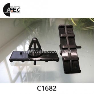 Клипса Ford F4ZZ6310182A Клипса Ford F4ZZ6310182A