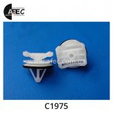 Клипса молдинга Mazda KD4551W24