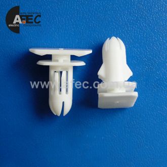 Кліпса Mercedes A0019914871 Кліпса Mercedes A0019914871