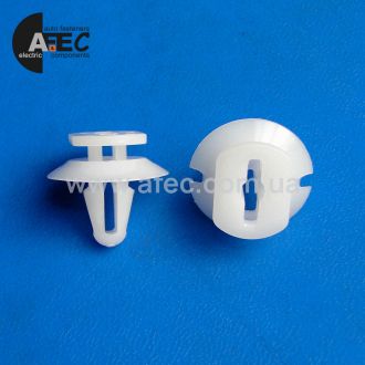 Кліпса обшивки дверей W709010S300, 1208973, 1552662 - для Ford C-Max, Fiesta, Fusion Кліпса обшивки дверей W709010S300, 1208973, 1552662 - для Ford C-Max, Fiesta, Fusion