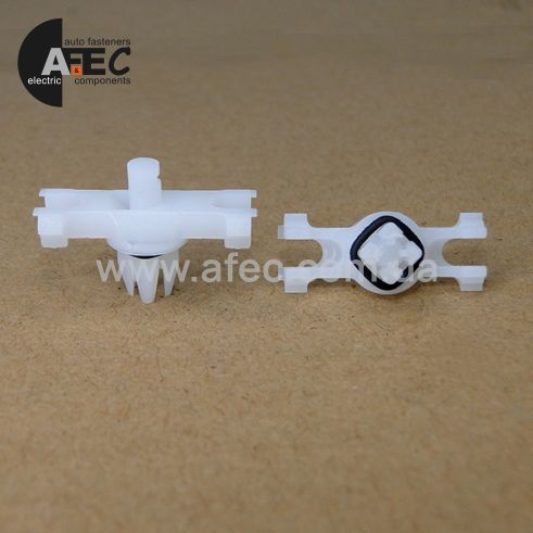 Клипса VW 8K0853585C